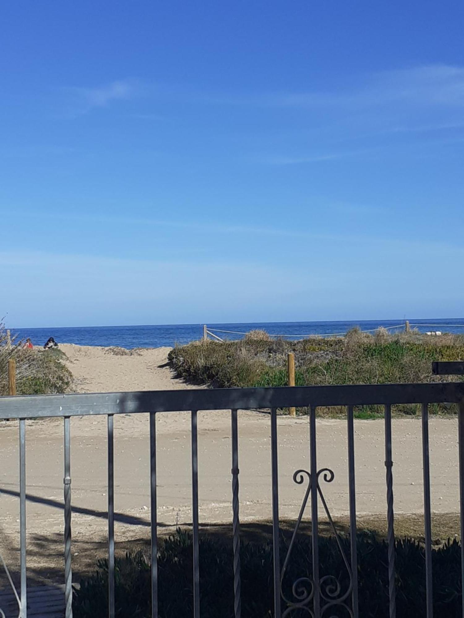 Oasis Apartments Playa Albaranas Denia Ngoại thất bức ảnh