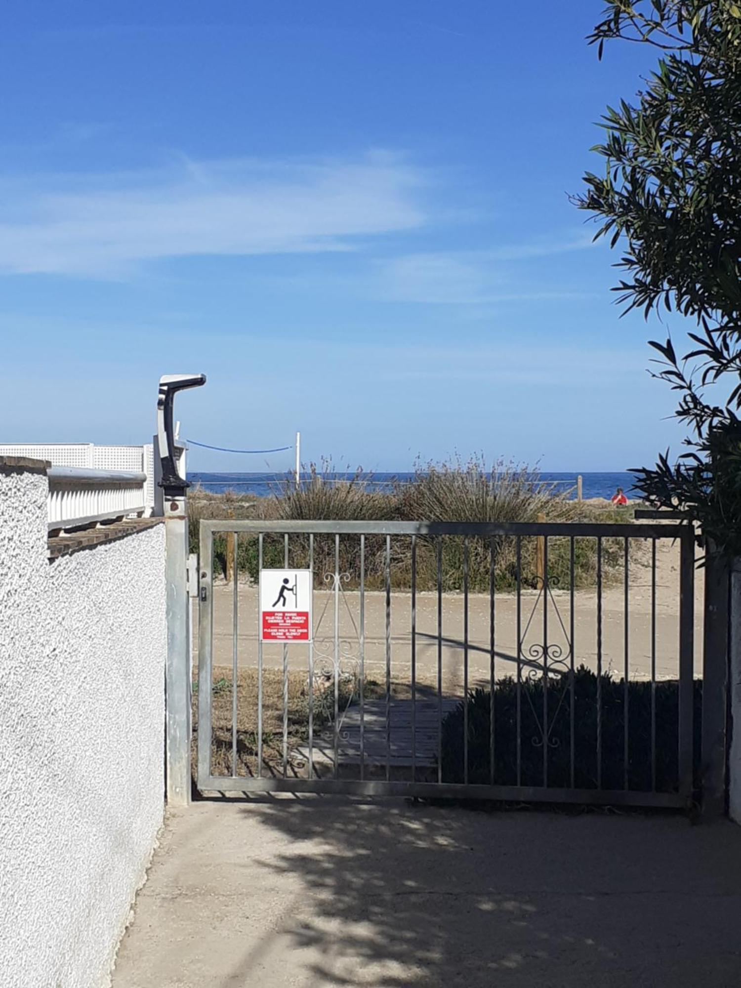 Oasis Apartments Playa Albaranas Denia Ngoại thất bức ảnh